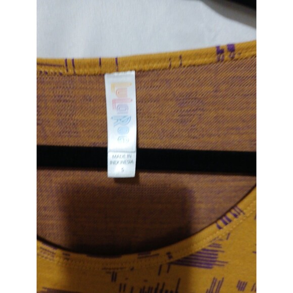 LuLaRoe Women’s Size S Yellow/Purple Abstract Classic T-Shirt NWT - Picture 4 of 8